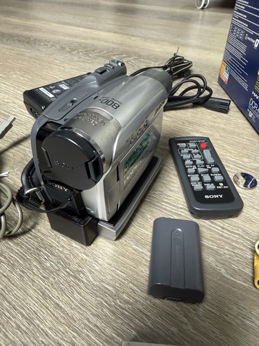 Sony dcr hc44e minidv handycam - sony,